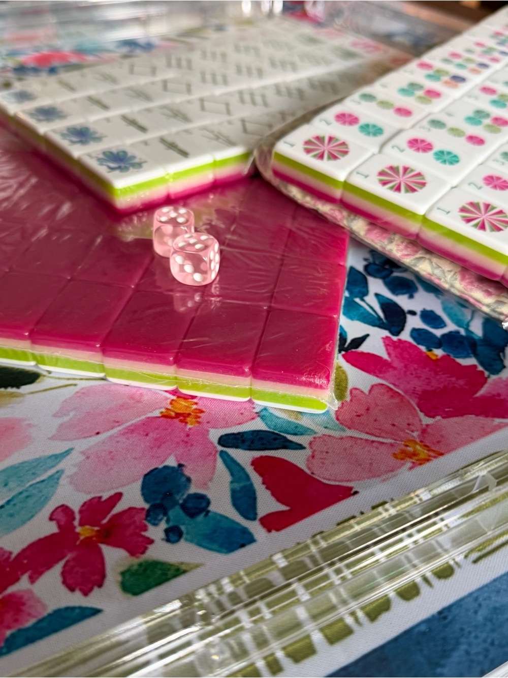 Mahjong Tiles, mat, racks and dice set - NEW - Picture 14 of 14